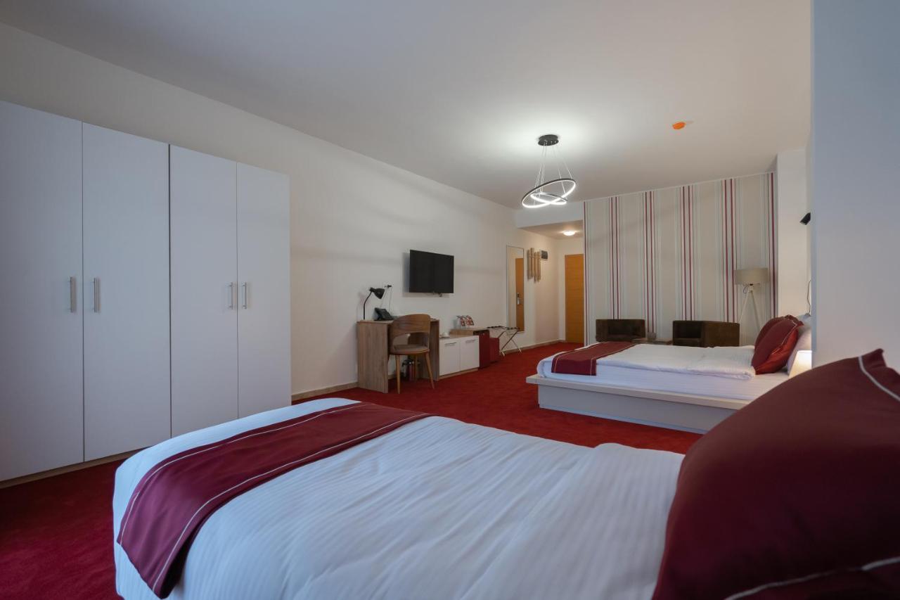 Austrian Palace Hotel スコピエ エクステリア 写真